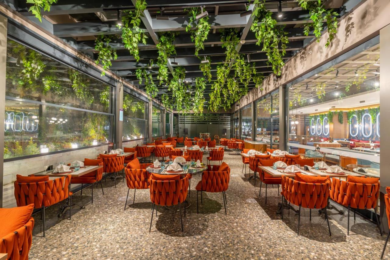 Mercure Trabzon Hotel מראה חיצוני תמונה The interior of the restaurant