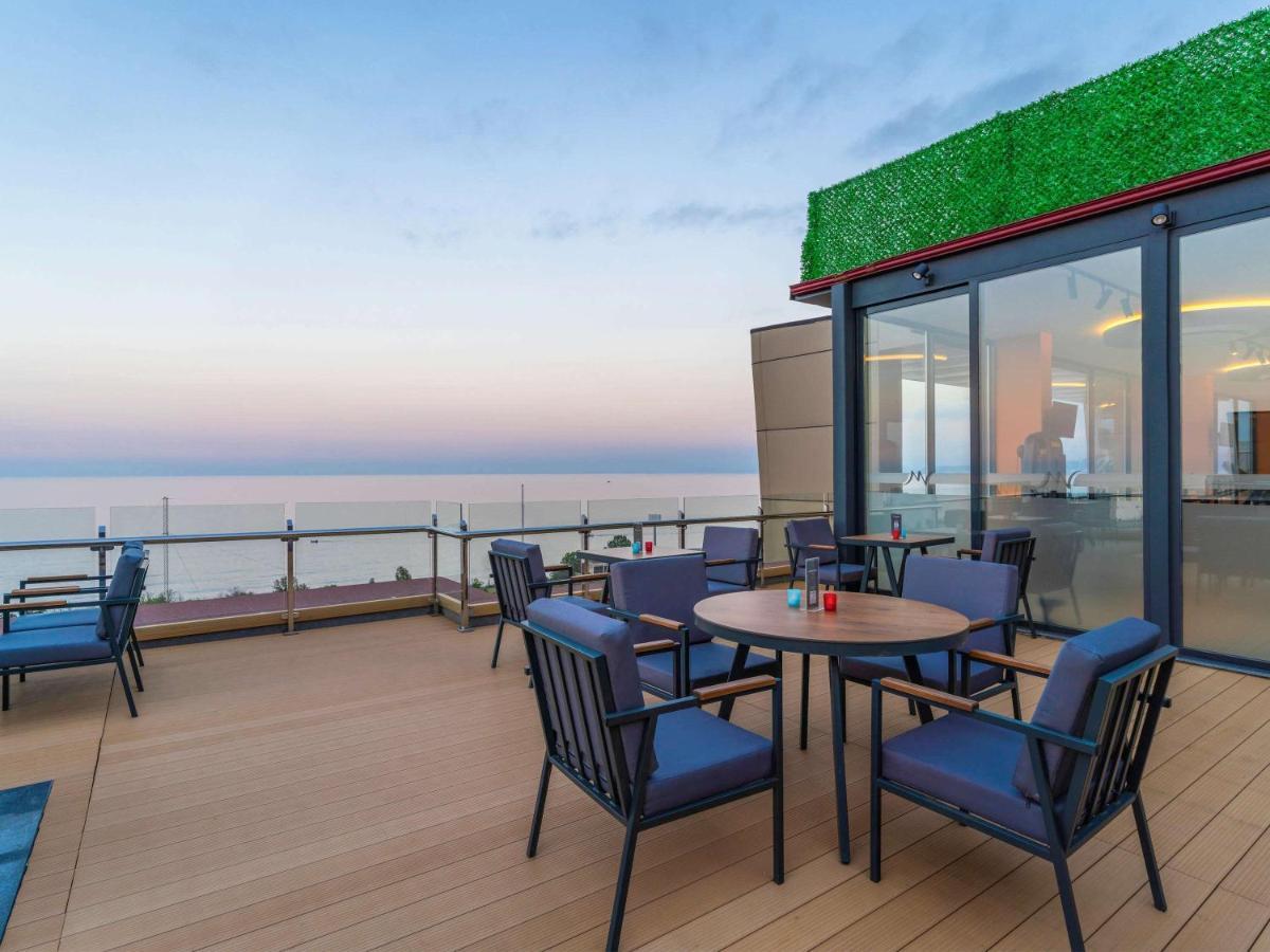 Mercure Trabzon Hotel מראה חיצוני תמונה The Sky Bar