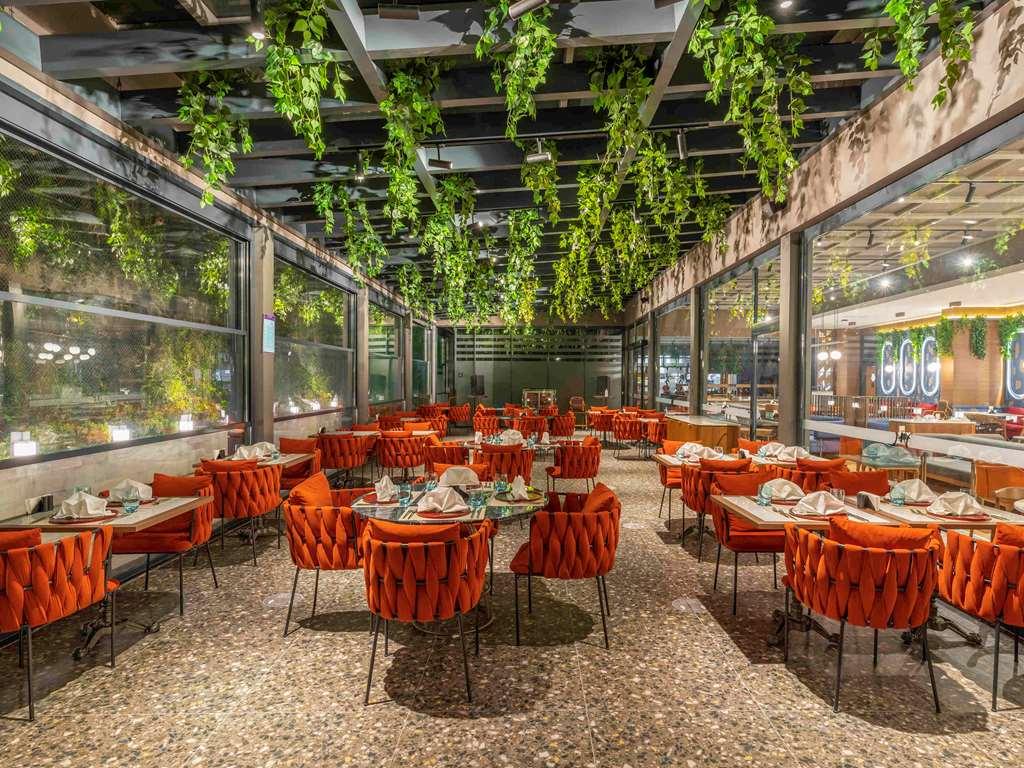 Mercure Trabzon Hotel מראה חיצוני תמונה Interior of a restaurant in India